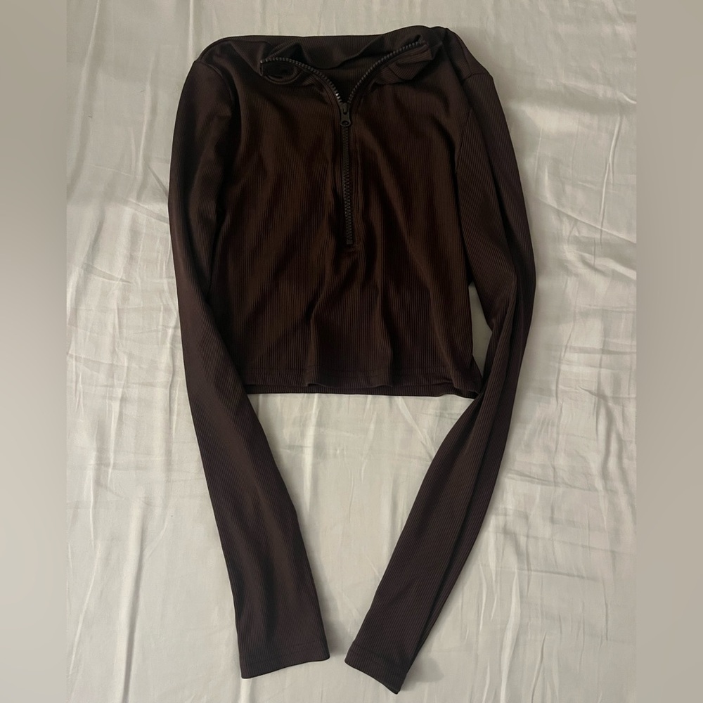 Women's Brown Ribbed Long Sleeve Zip-Up Top